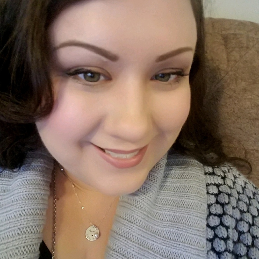 Meet your Posher, Kimberly